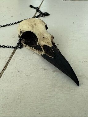 Replica Raven Skull Pendant Necklace - Black and Cream